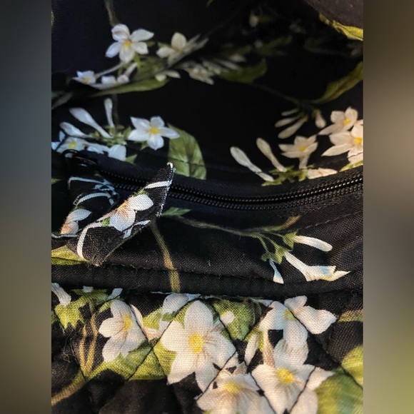 Vera Bradley Jasmine Saddle Crossbody Purse Retired Pattern Handbag Black White - Picture 6 of 10